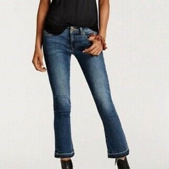CAbi Denim - CAbi Jeans 🎈Kick it Cropped raw edge 4 small